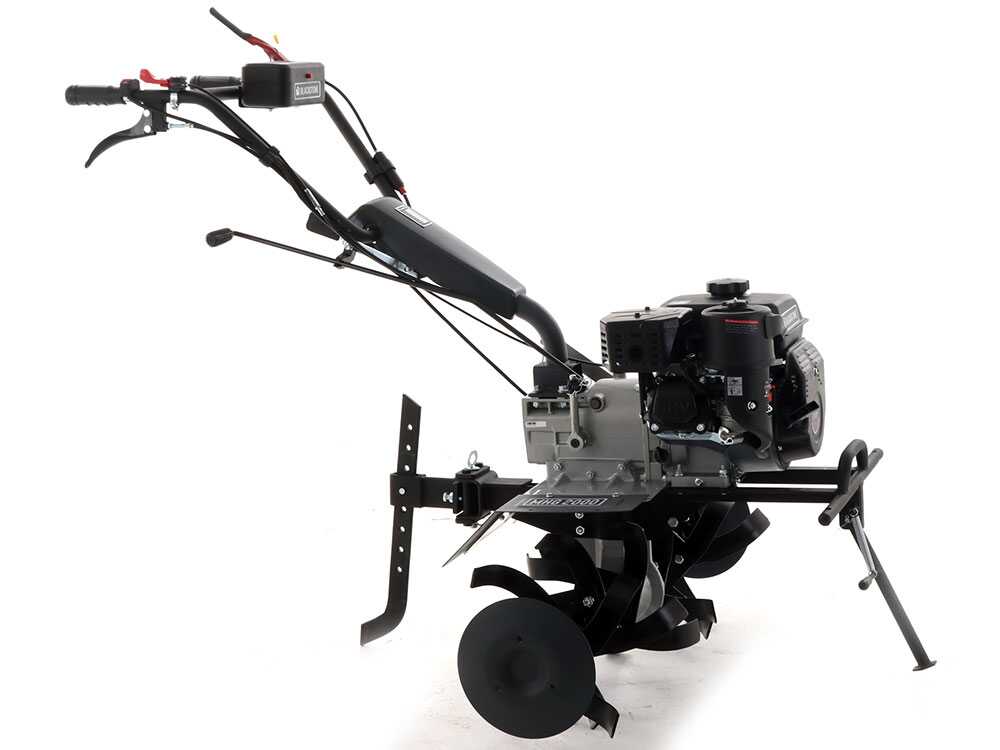 motobineuse blackstone mhg 2000 avec moteur thermique à essence de 212 cm3 Motobineuse BlackStone MHG 2000 avec moteur thermique à essence de 212 cm3