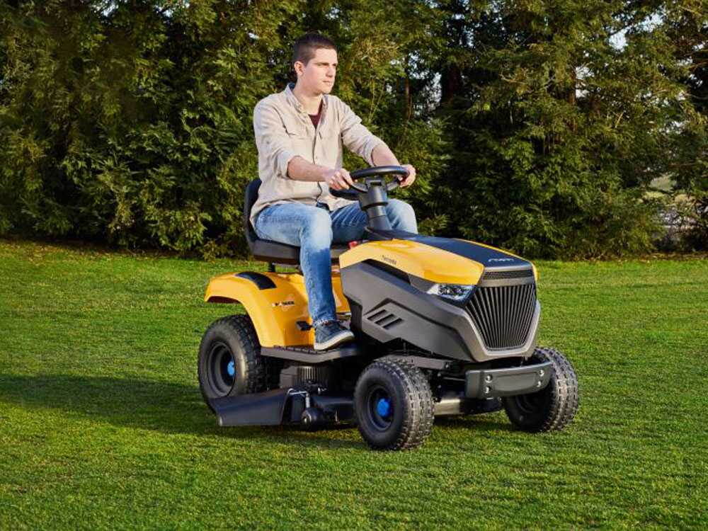 stiga tornado 598e moteur électrique à batterie 48v/40ah Éjection latérale Stiga Tornado 598e - Moteur électrique à batterie 48V/40Ah - Éjection latérale